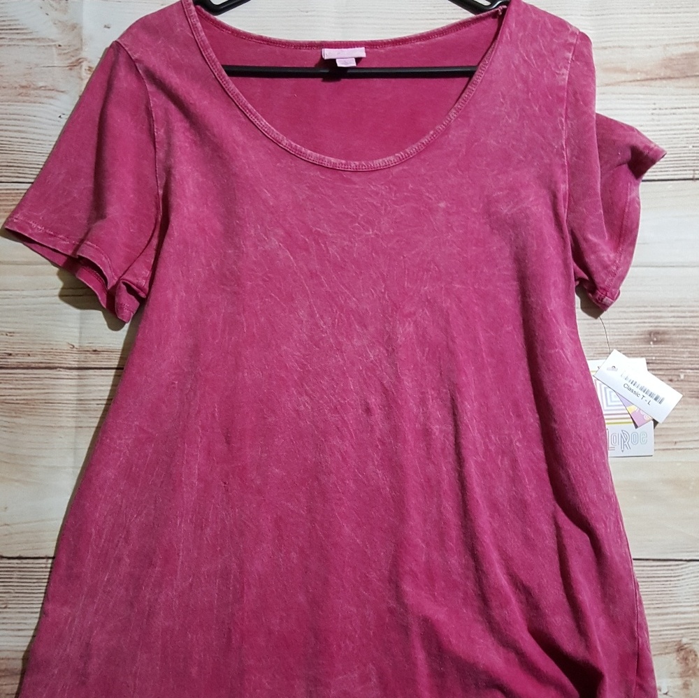 LuLaRoe Large Acid Wash Classic T